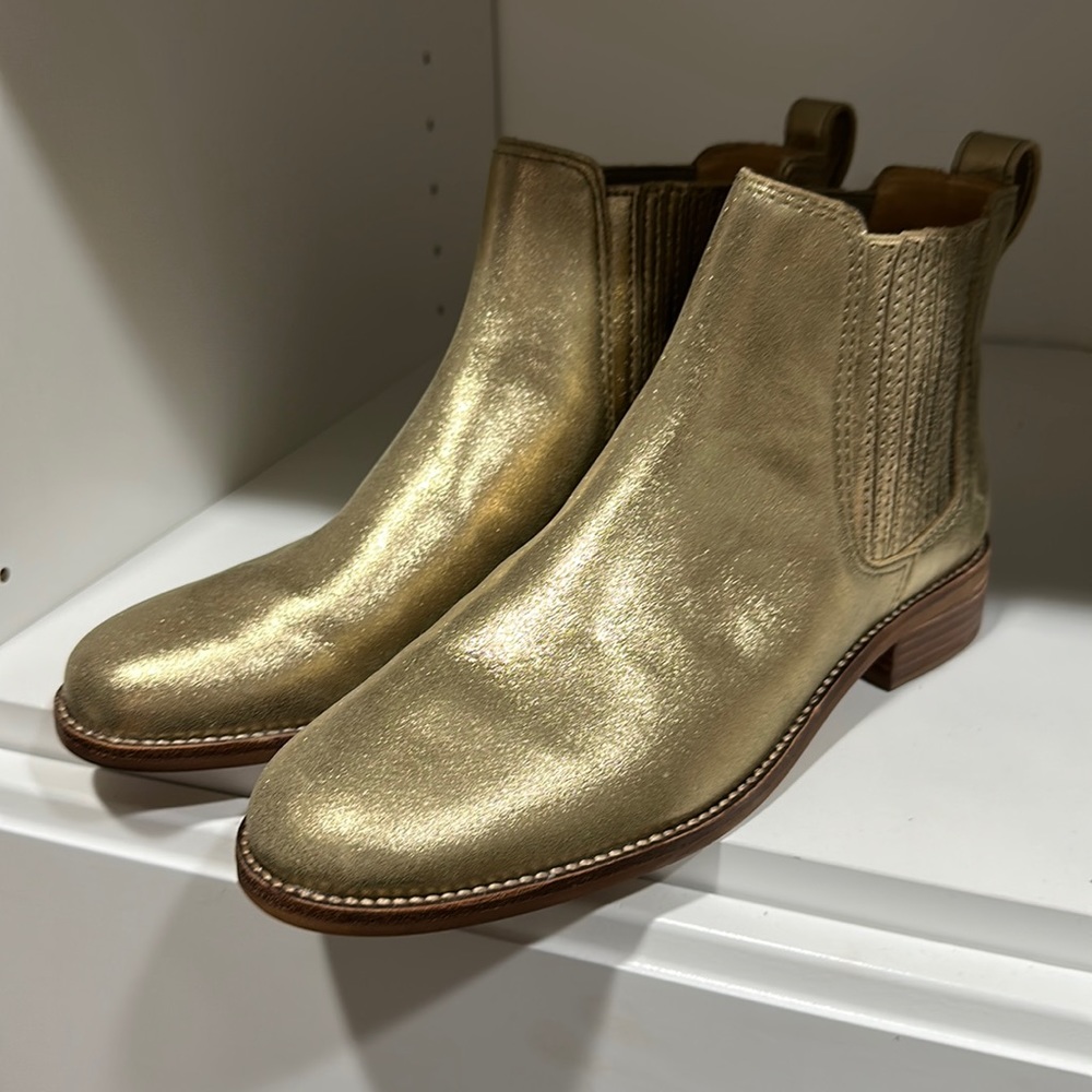 Madewell The Ainsley Chelsea Boot Gold Leather